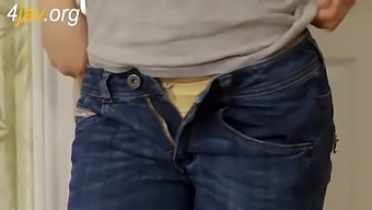 Full Movie Of Friendly Fucking With A Hot Girl