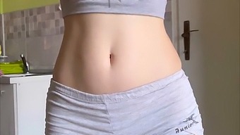 Petite Teen Gets Dildoed In Pov Video - Maiskii