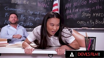 Asian Coed Gets Her Tight Pussy Stretched By Her Teacher'S Big Dick
