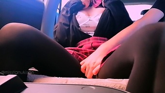 Verified Amateurs Caught Having Public Sex In The Car