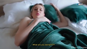 Curvy Stepson'S Desire For Stepmother'S Oral Pleasure Leads To Intense Encounter